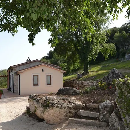 Il Nido Del Falco Nelle Antiche Mura Saturnia Exterior photo